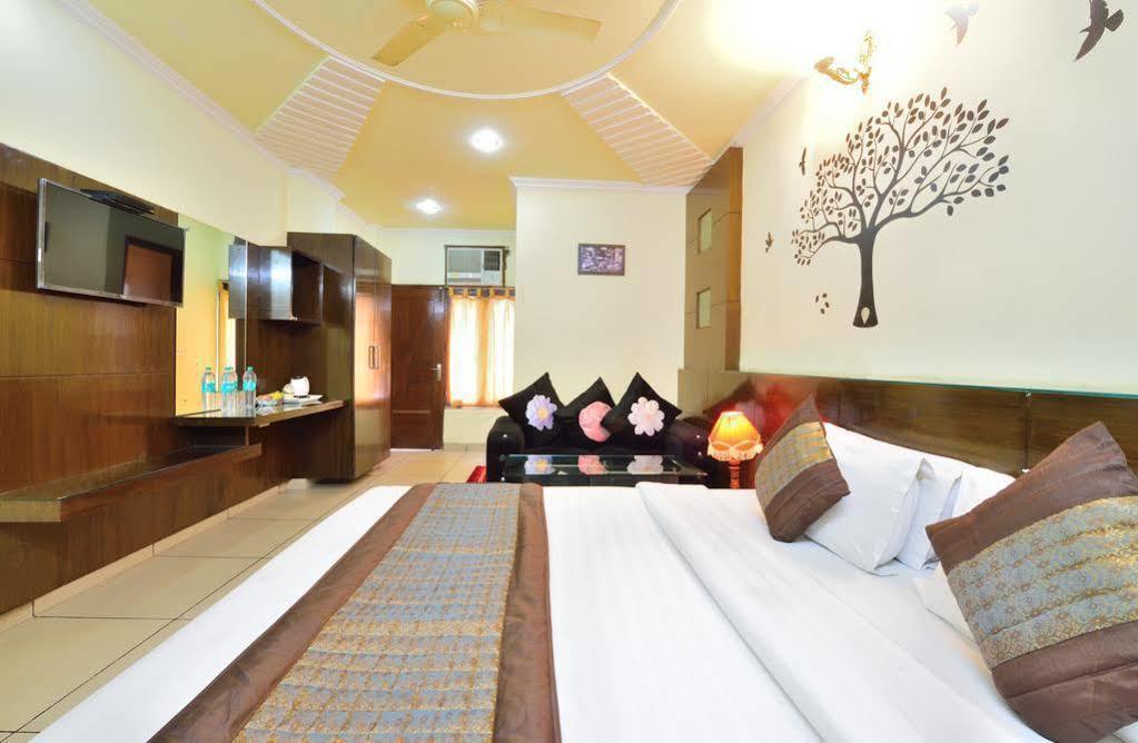 Centra Inn New Delhi Exterior foto