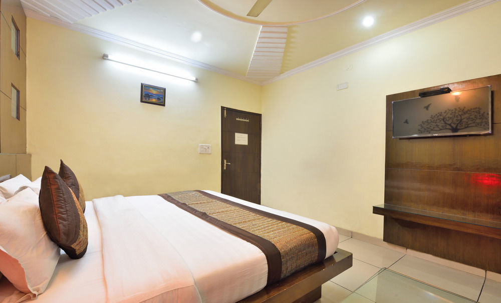 Centra Inn New Delhi Exterior foto